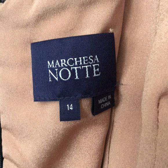 Marchesa Short Sleeve Embroidered Cocktail Dress - Picture 2 of 9